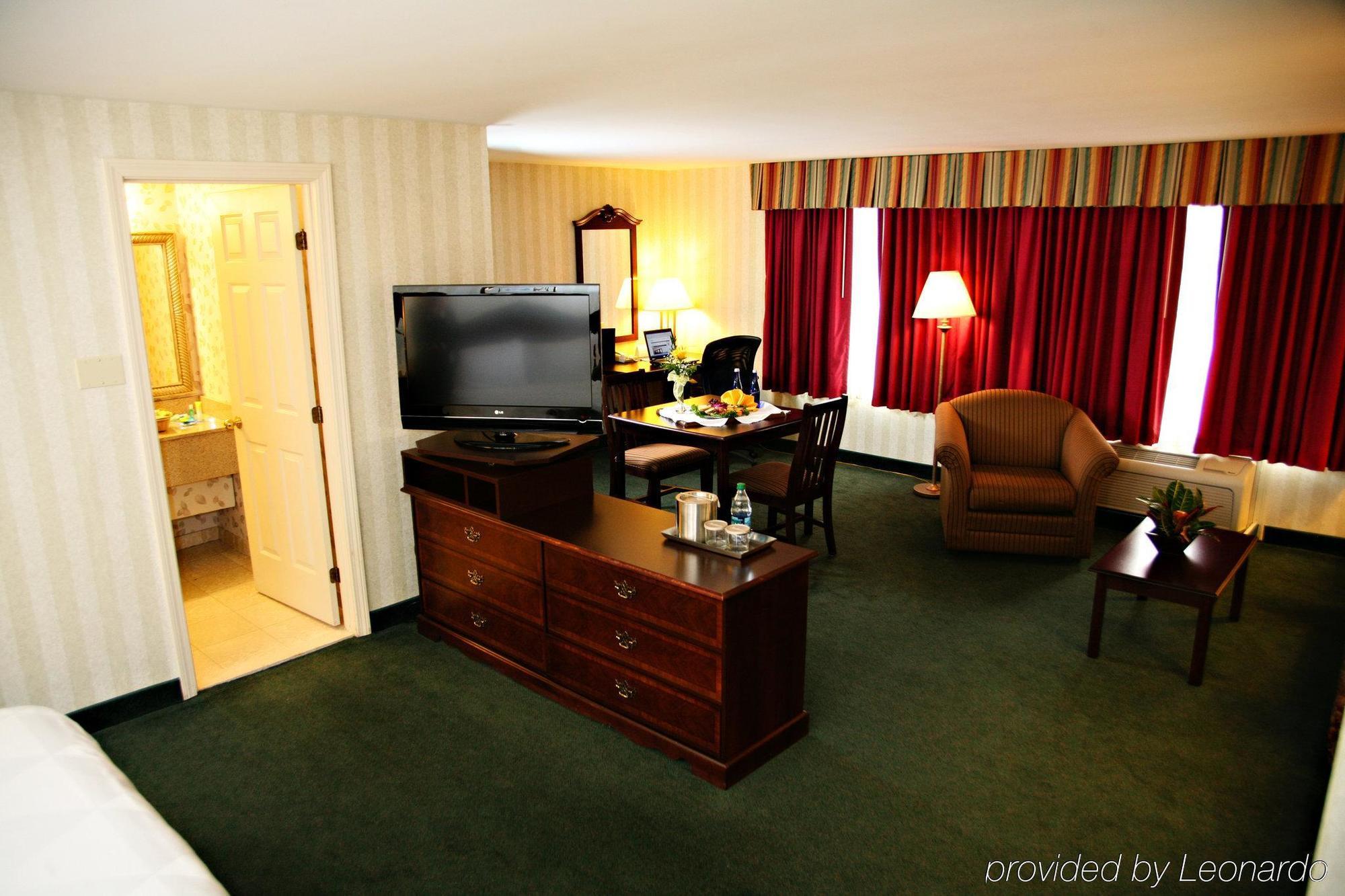 Radisson Hotel And Suites Chelmsford-Lowell Oda fotoğraf